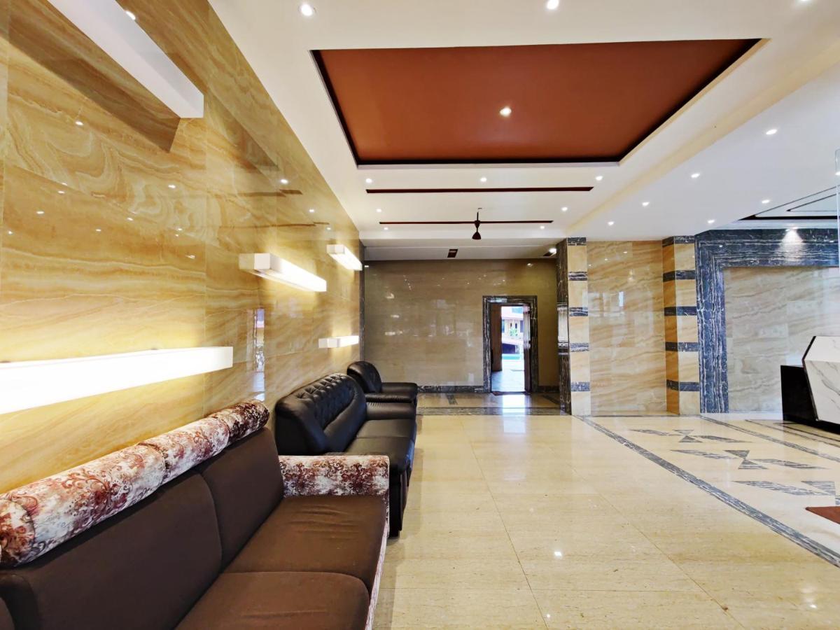 Arya Resort And Spa มหาบาเลชวาร์ ภายนอก รูปภาพ